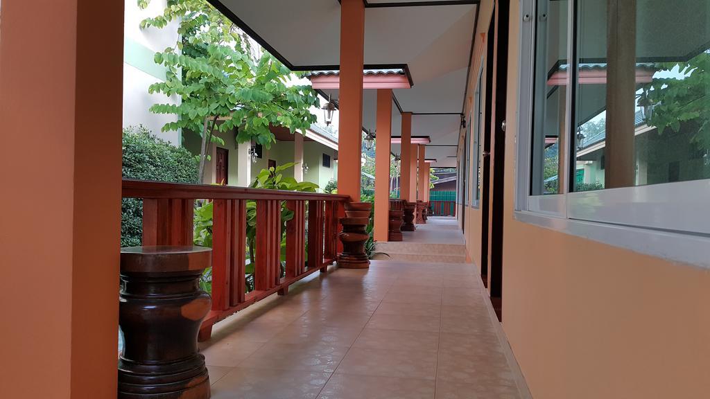 Ruen Narisra Resort Sukhothai Buitenkant foto