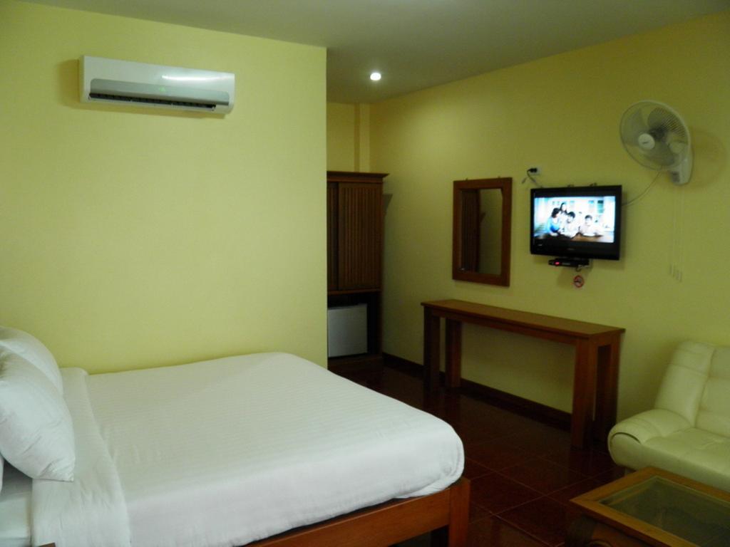 Ruen Narisra Resort Sukhothai Kamer foto