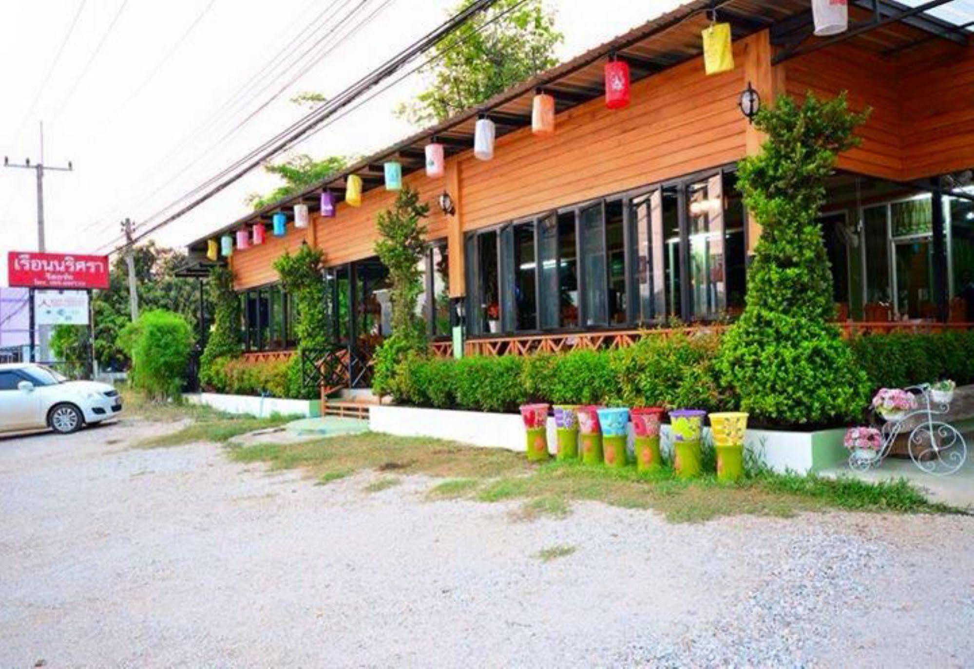 Ruen Narisra Resort Sukhothai Buitenkant foto
