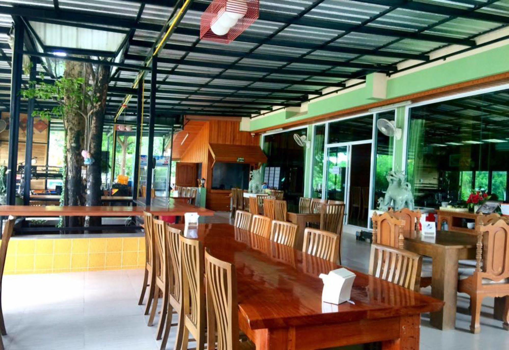 Ruen Narisra Resort Sukhothai Buitenkant foto